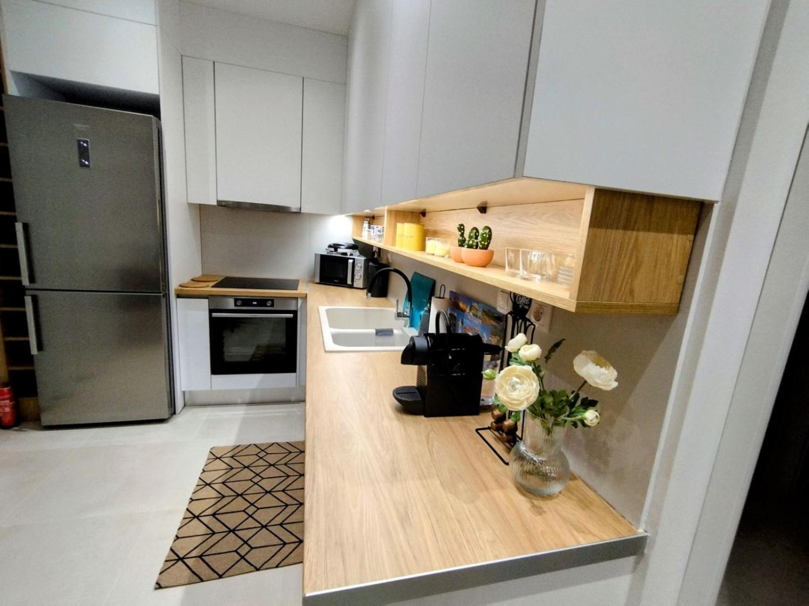 Floral Home 1 - Ground Floor Apt With Courtyard And Private Parking! Athen Eksteriør bilde